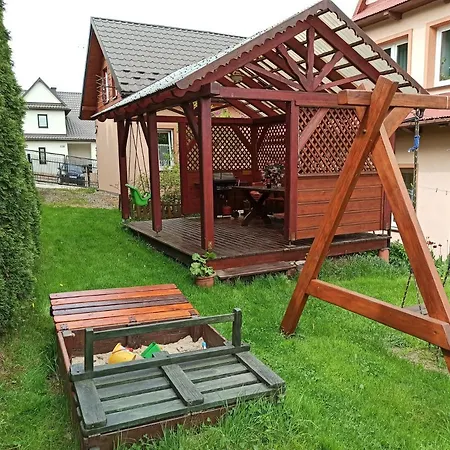 Apartament-studio, U Lucy ホームステイ *